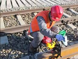 Internal Combustion rail drilling machine for rail construction