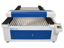 Лазерный резак SIGN-1325 на заводе из Китая