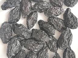 Слива сушеная (чернослив) сорт Венгерка, с косточек за кг 170 шт. Влажности от 22 до 25%.